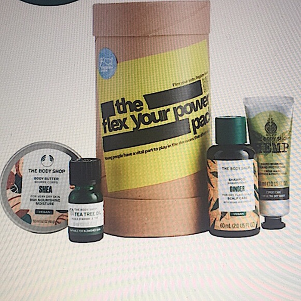 THE BODY SHOP - FLEX YOUR POWER BODY CARE PACK - Picture 4 of 11